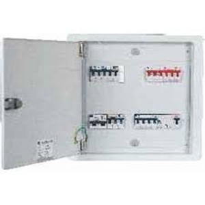 SIEMENS DISTRIBUTION BOARD - 8GB32201RC06- 6 wayTPN single door IP20 DB for MCB as incomer